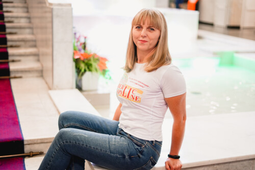 Всем привет, я Ирина Табакова, на данный момент в статусе Лидер Фаберлик.